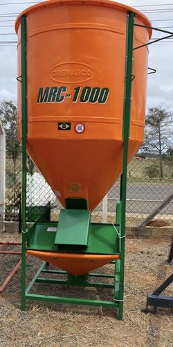 Misturador de ração novo Marca Cremasco modelo: MRC 1000 capacidade de 1000KG