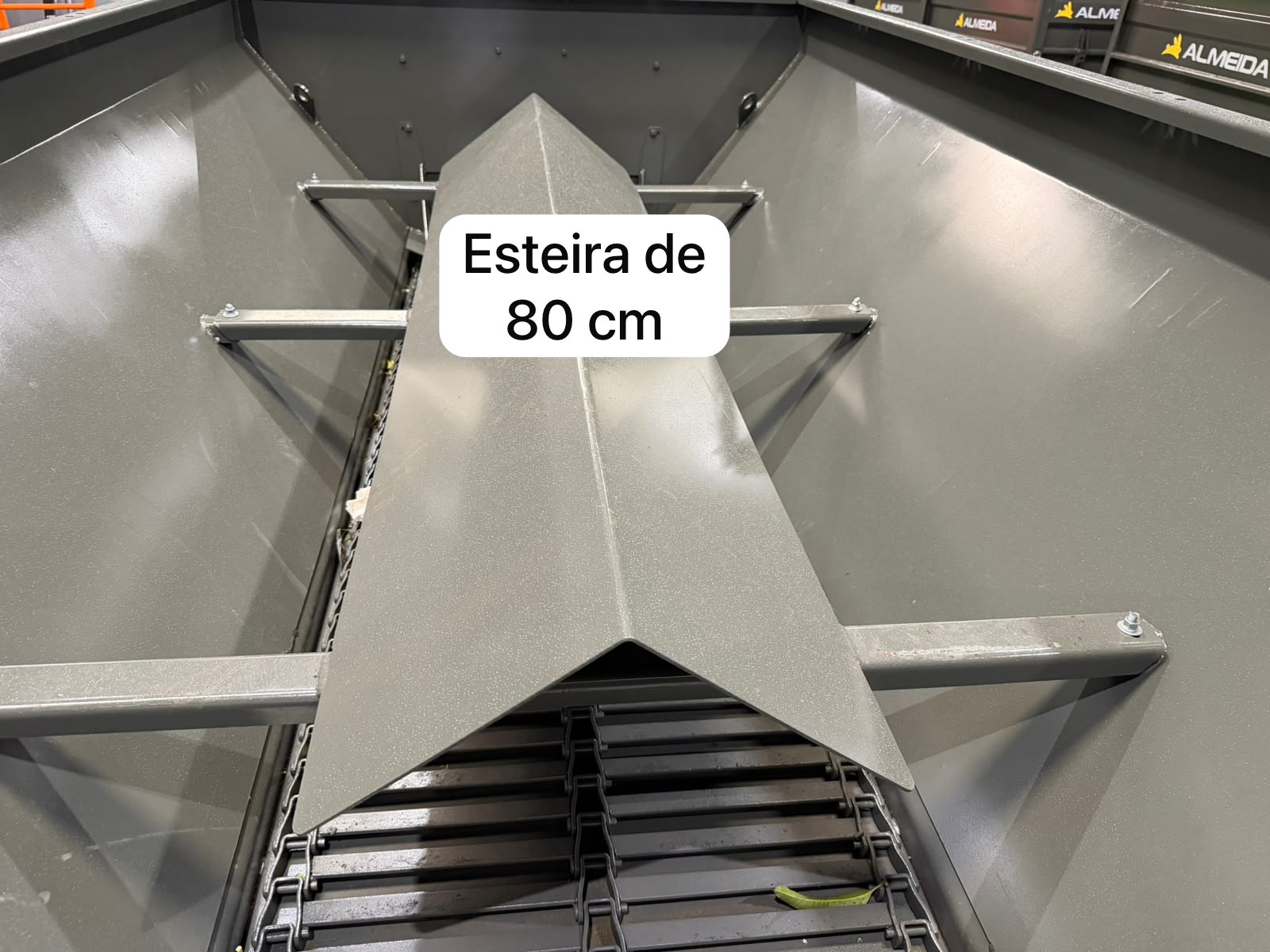 Distribuidor de Calcário, adubo, Fertilizantes e composto orgânico-Marca :Almeida/Pro Teclancer 6.0 para 6.000KG equipamento ( novo) - Imagem 15