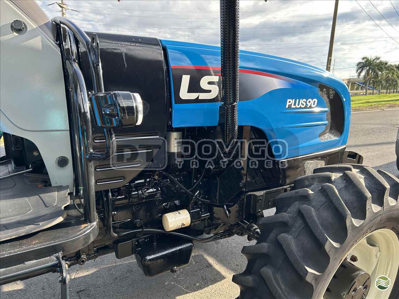 LS Tractor Plus 90 4x4 Ano 2017 com Redutor de velocidade e Reversor - Imagem 12