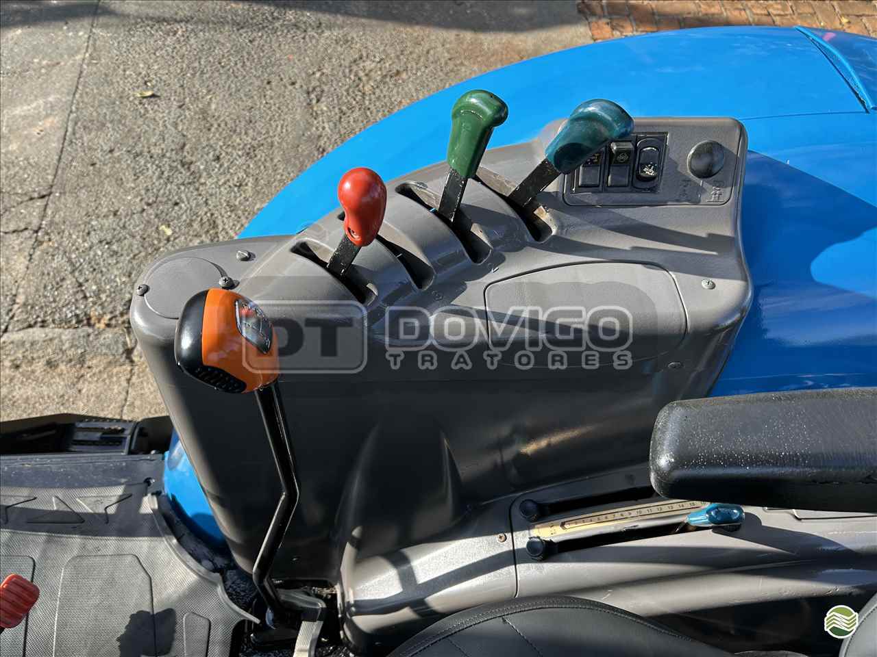 LS Tractor Plus 90 4x4 Ano 2017 com Redutor de velocidade e Reversor - Imagem 20