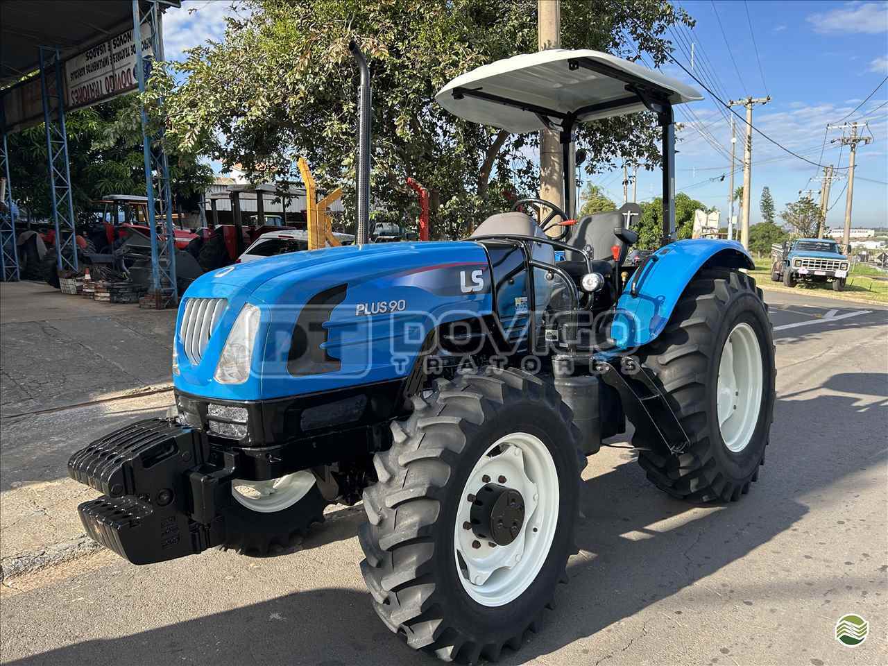 LS Tractor Plus 90 4x4 Ano 2017 com Redutor de velocidade e Reversor - Imagem 3