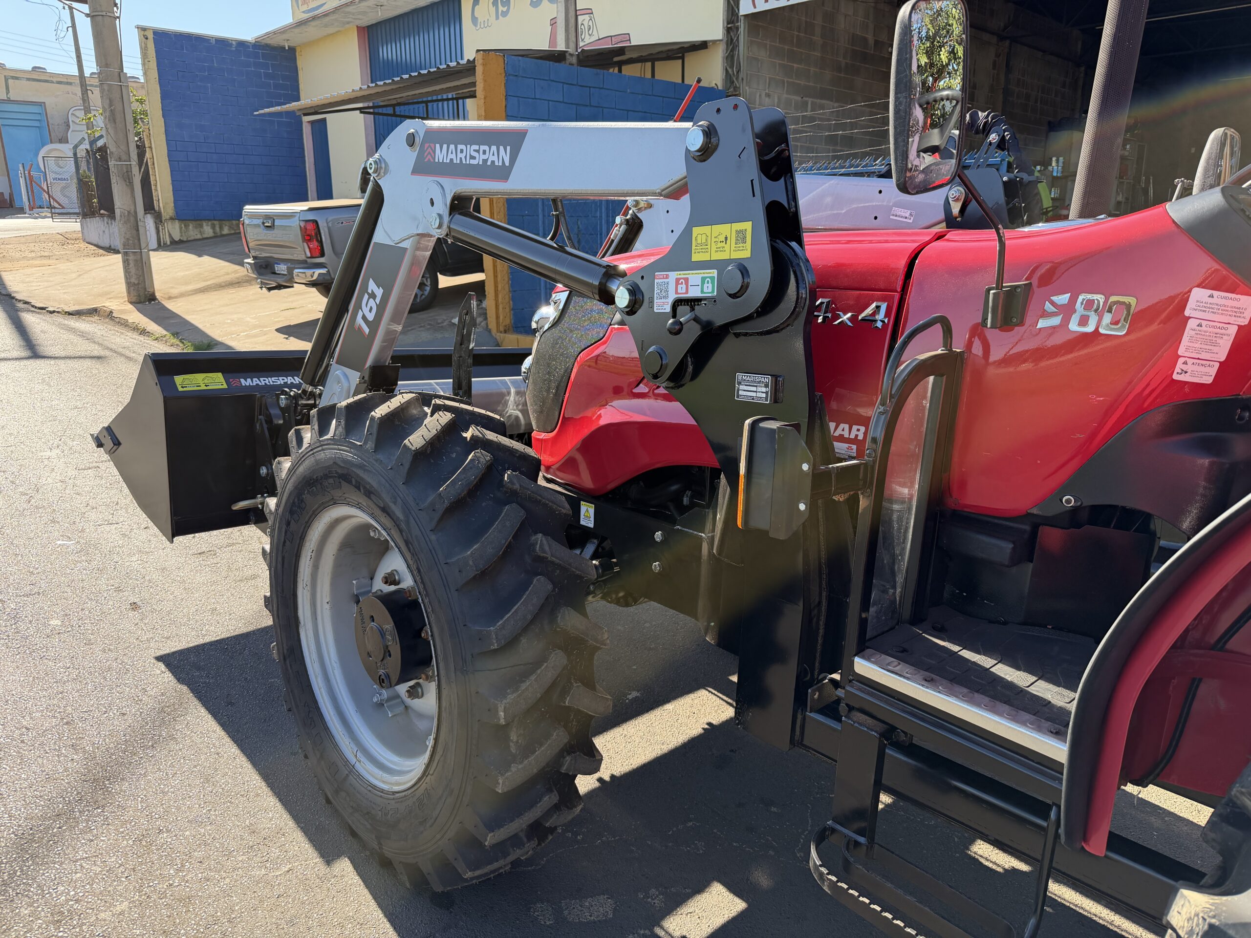 Yanmar Solis 80 4x4 Ano 2019/2020, com conjunto de concha dianteira (novo) Marca: Marispan Modelo: T61. - Imagem 5