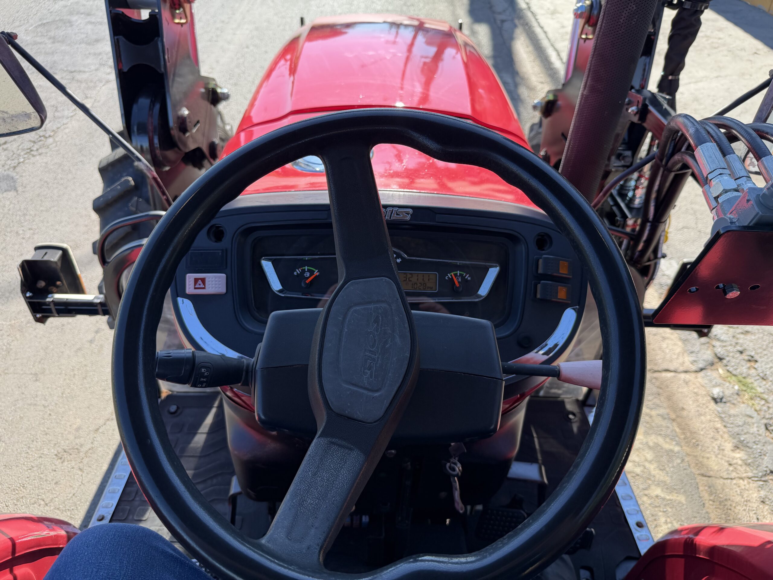 Yanmar Solis 80 4x4 Ano 2019/2020, com conjunto de concha dianteira (novo) Marca: Marispan Modelo: T61. - Imagem 25