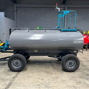 Carreta tanque Agrícola >novo Marca: Acton Modelo: CT4200 com capacidade para 4.200 Litros, Equipado com Kit Multitarefa Andrade TASP 51 e Plataforma contra Incêndio