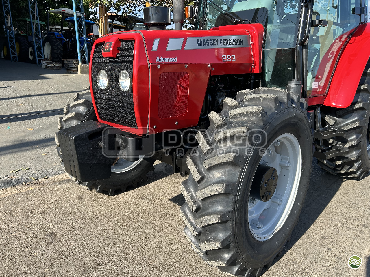 Massey Ferguson 283 Advanced Ano 2009 4x4 Cabinado de Fábrica - Imagem 4