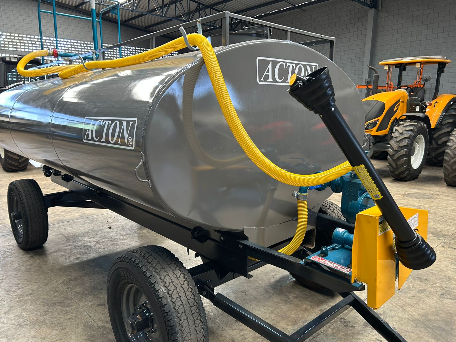 Carreta tanque Agrícola >novo Marca: Acton Modelo: CT6500 com capacidade para 6.500 Litros, Equipado com Kit Multitarefa Andrade TASP 51 Completo e com Plataforma contra Incêndio - Imagem 10