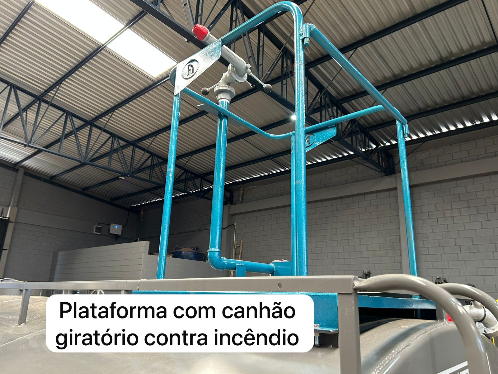 Carreta tanque Agrícola >novo Marca: Acton Modelo: CT6500 com capacidade para 6.500 Litros, Equipado com Kit Multitarefa Andrade TASP 51 Completo e com Plataforma contra Incêndio - Imagem 13