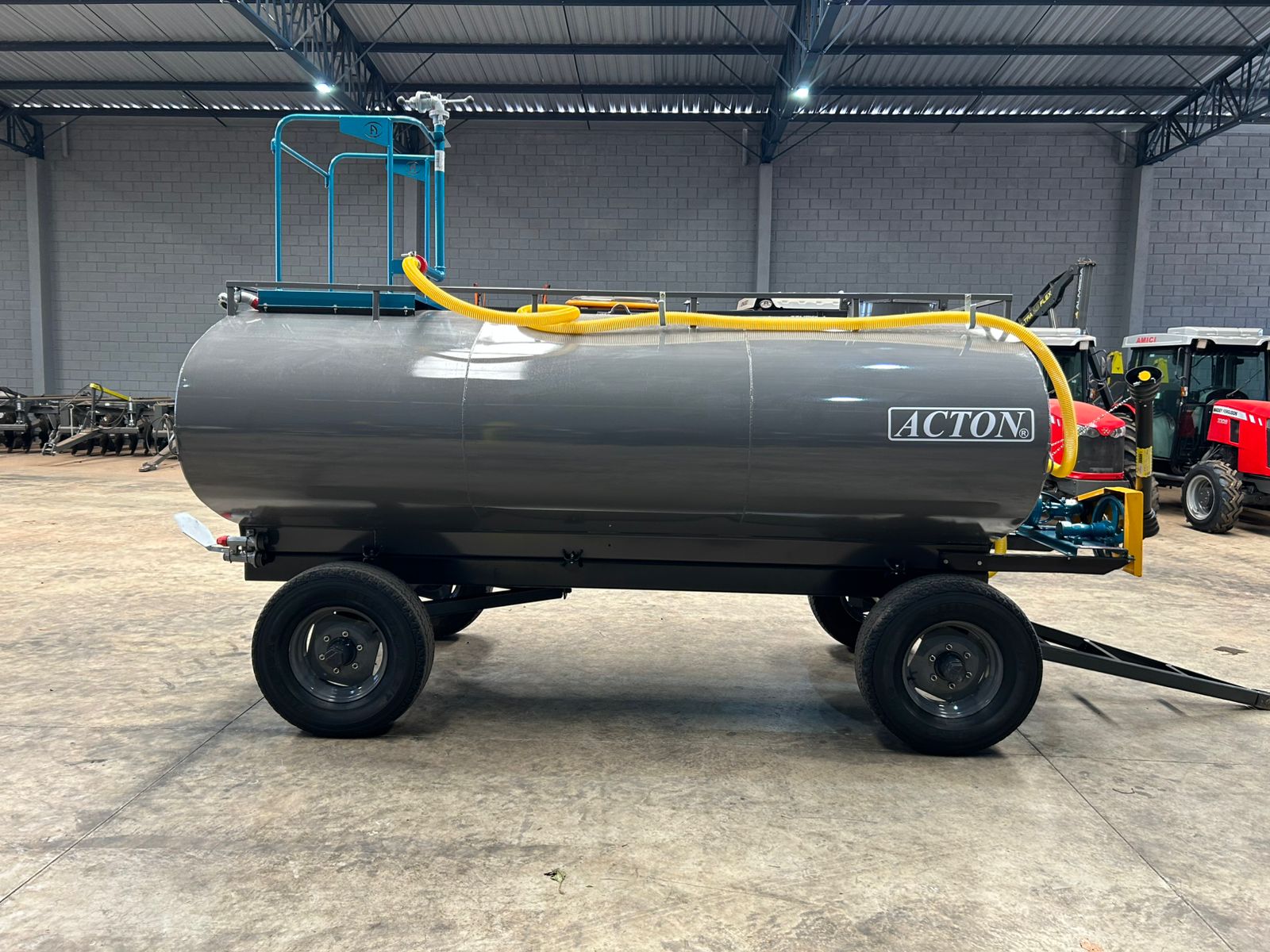 Carreta tanque Agrícola >novo Marca: Acton Modelo: CT6500 com capacidade para 6.500 Litros, Equipado com Kit Multitarefa Andrade TASP 51 Completo e com Plataforma contra Incêndio - Imagem 7