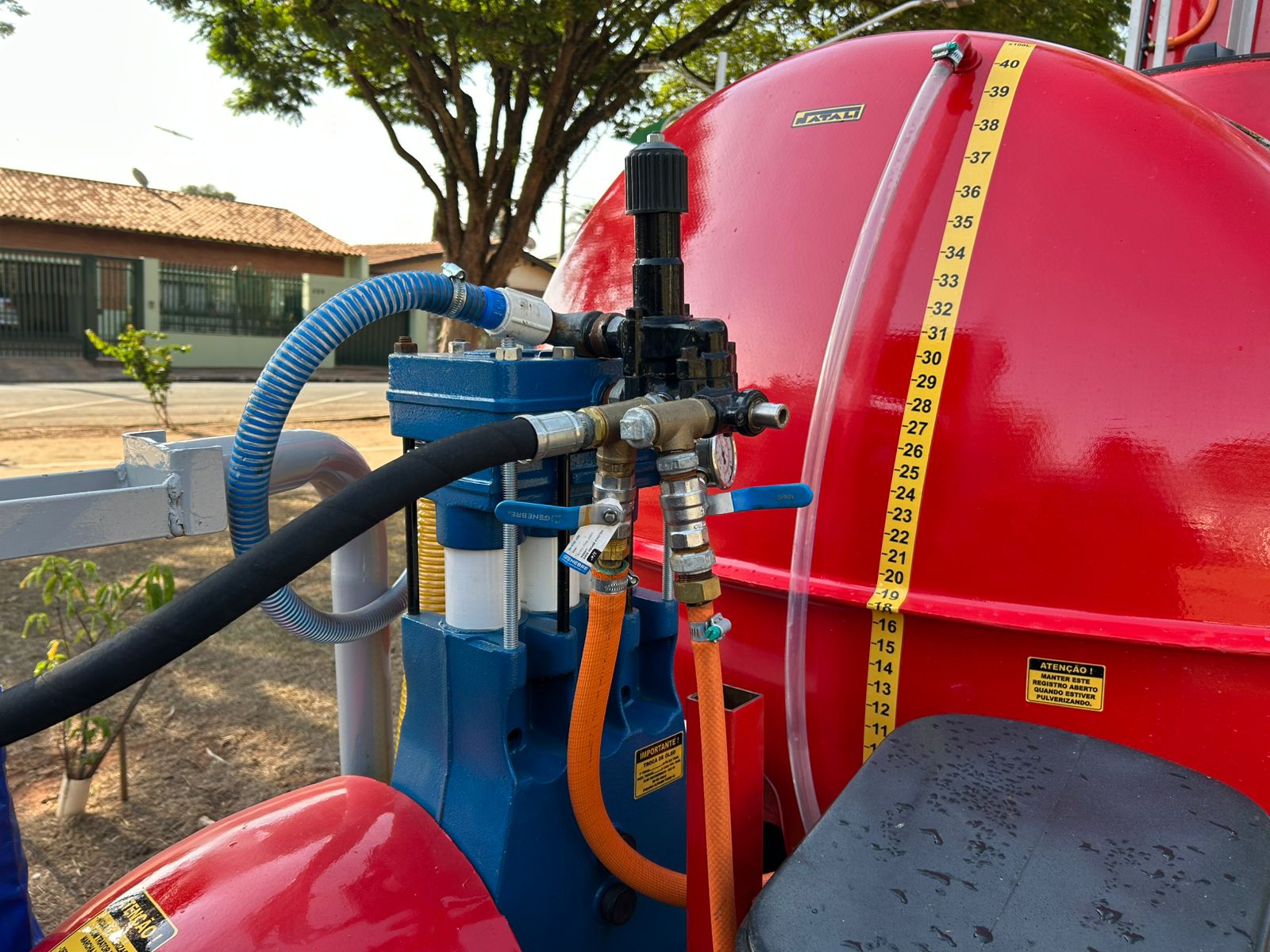 Pulverizador/Atomizador Marca: Natali Modelo: Bilateral de 4.000 Litros Ano 2015 Revisada - Imagem 7