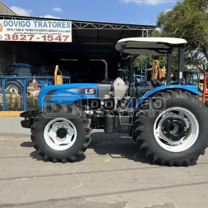 LS Tractor Plus 100 4x4 Ano 2022/2023 com redutor de velocidade e Reversor de marchas