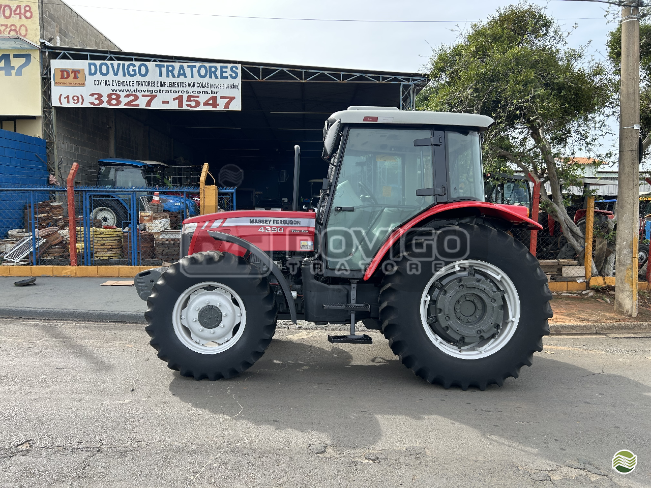 Massey Ferguson 4290 Turbo 4x4 Ano 2013 Cabinado de Fábrica