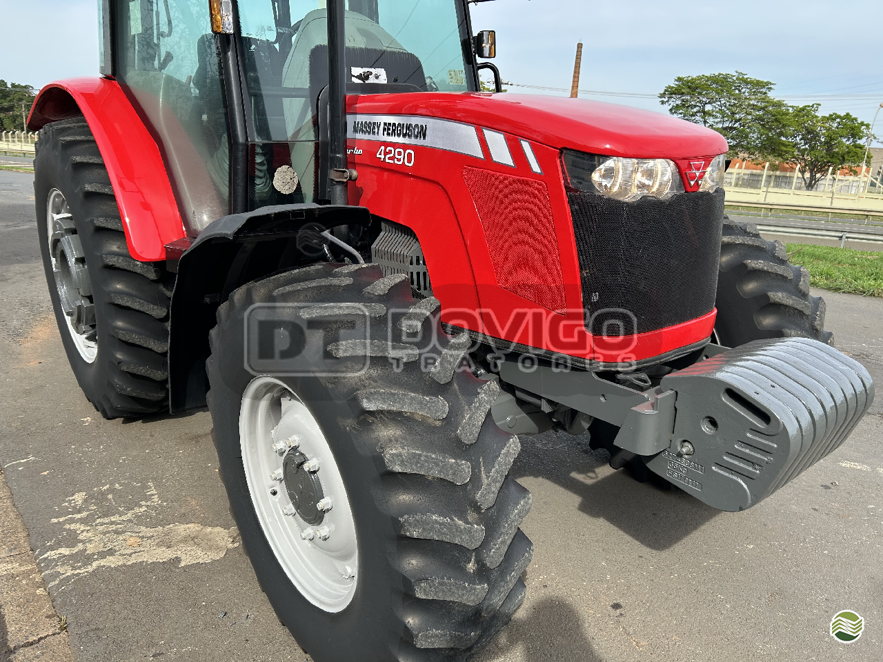 Massey Ferguson 4290 Turbo 4x4 Ano 2013 Cabinado de Fábrica - Imagem 13