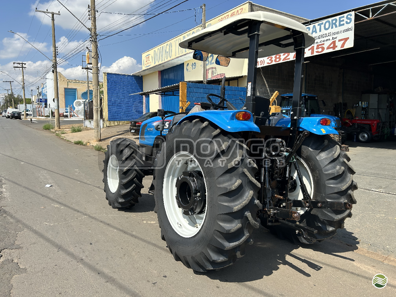 LS Tractor Plus 100 4x4 Ano 2022/2023 com redutor de velocidade e Reversor de marchas - Imagem 19