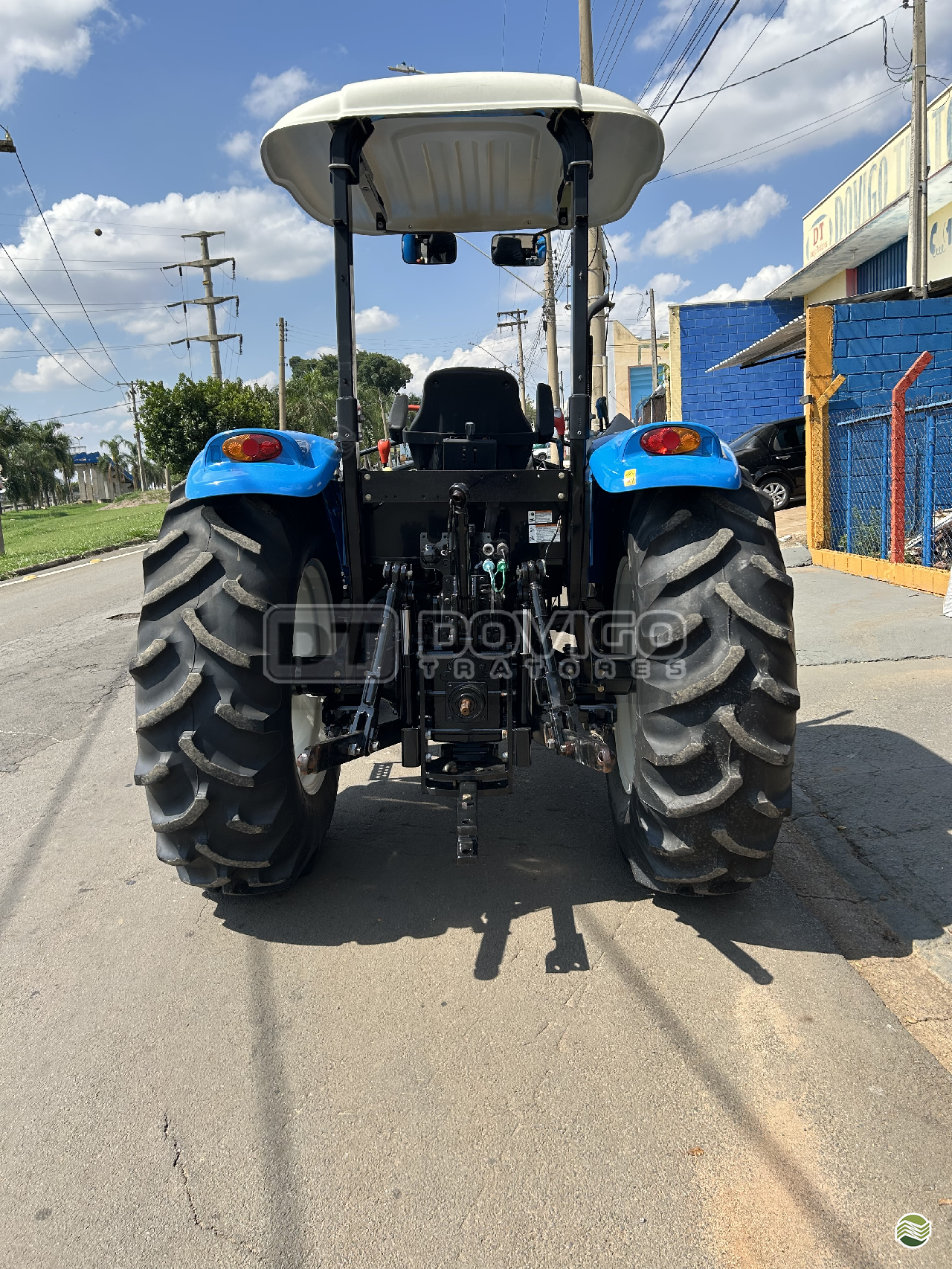 LS Tractor Plus 100 4x4 Ano 2022/2023 com redutor de velocidade e Reversor de marchas - Imagem 20