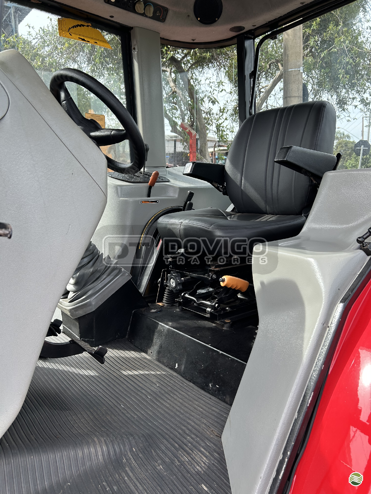 Massey Ferguson 4290 Turbo 4x4 Ano 2013 Cabinado de Fábrica - Imagem 24