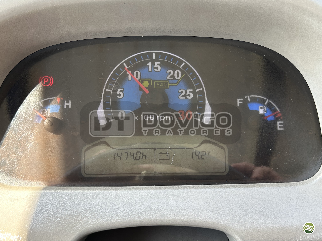 LS Tractor Plus 100 4x4 Ano 2022/2023 com redutor de velocidade e Reversor de marchas - Imagem 28