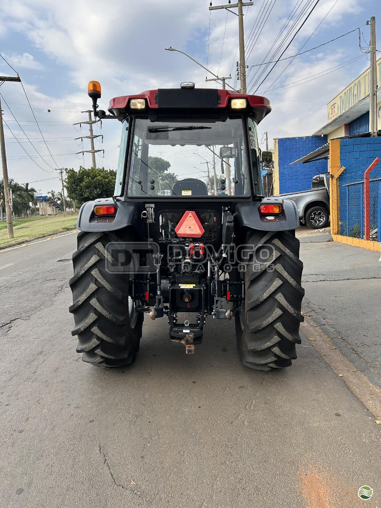 Yanmar Solis 90 Cabinado de Fábrica 4x4 Ano 2023 apenas 459 horas com Reversor de Marchas - Imagem 18