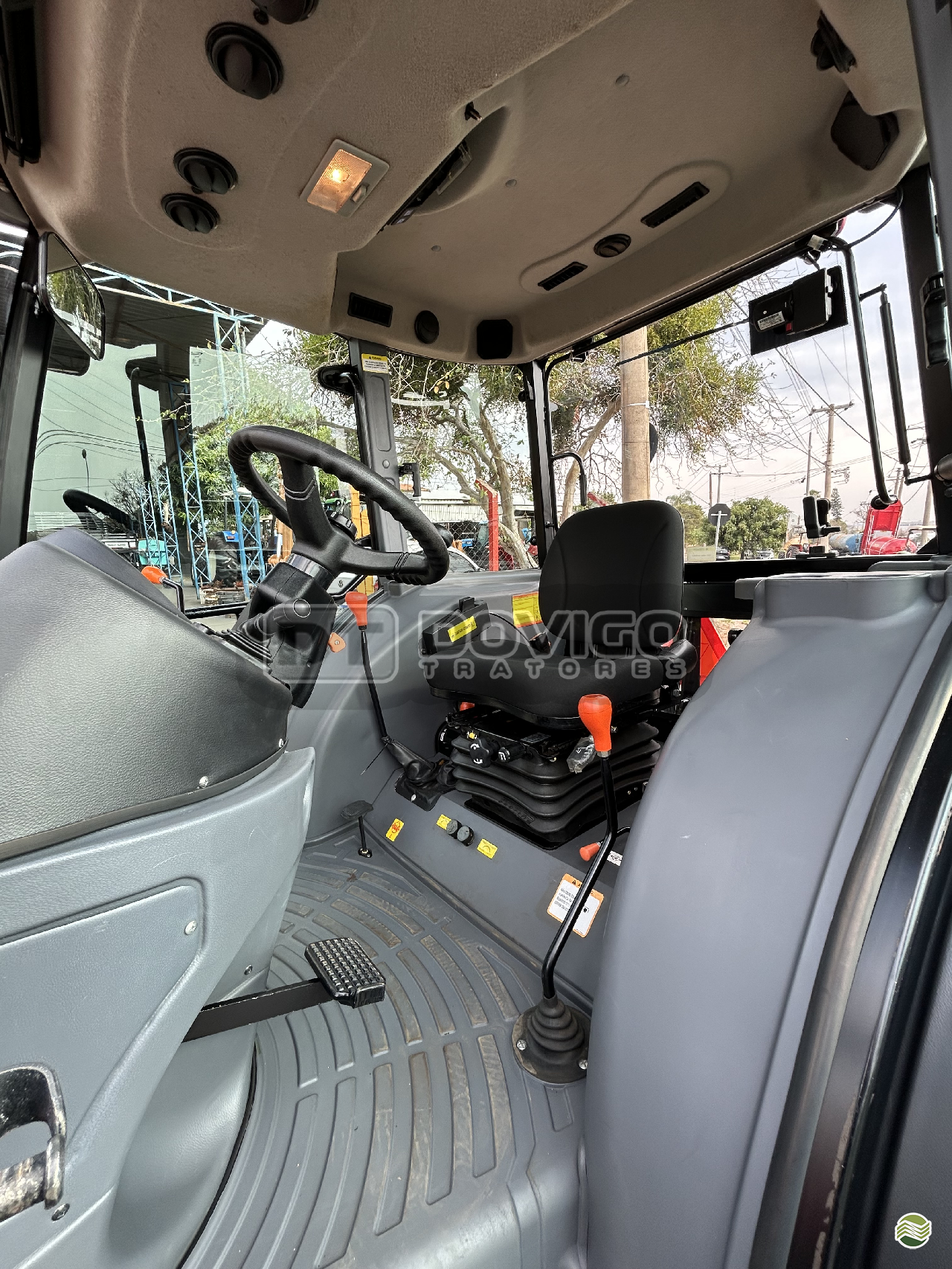 Yanmar Solis 90 Cabinado de Fábrica 4x4 Ano 2023 apenas 459 horas com Reversor de Marchas - Imagem 22