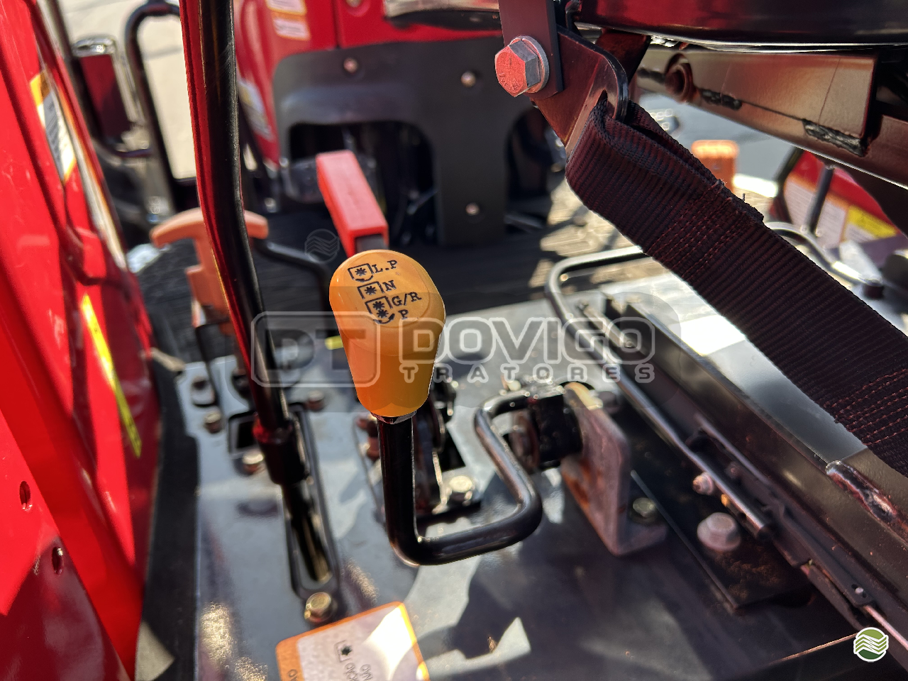 Yanmar Solis 80 4x4 Ano 2023/2024 apenas 585 horas com Reversor de Marchas - Imagem 23