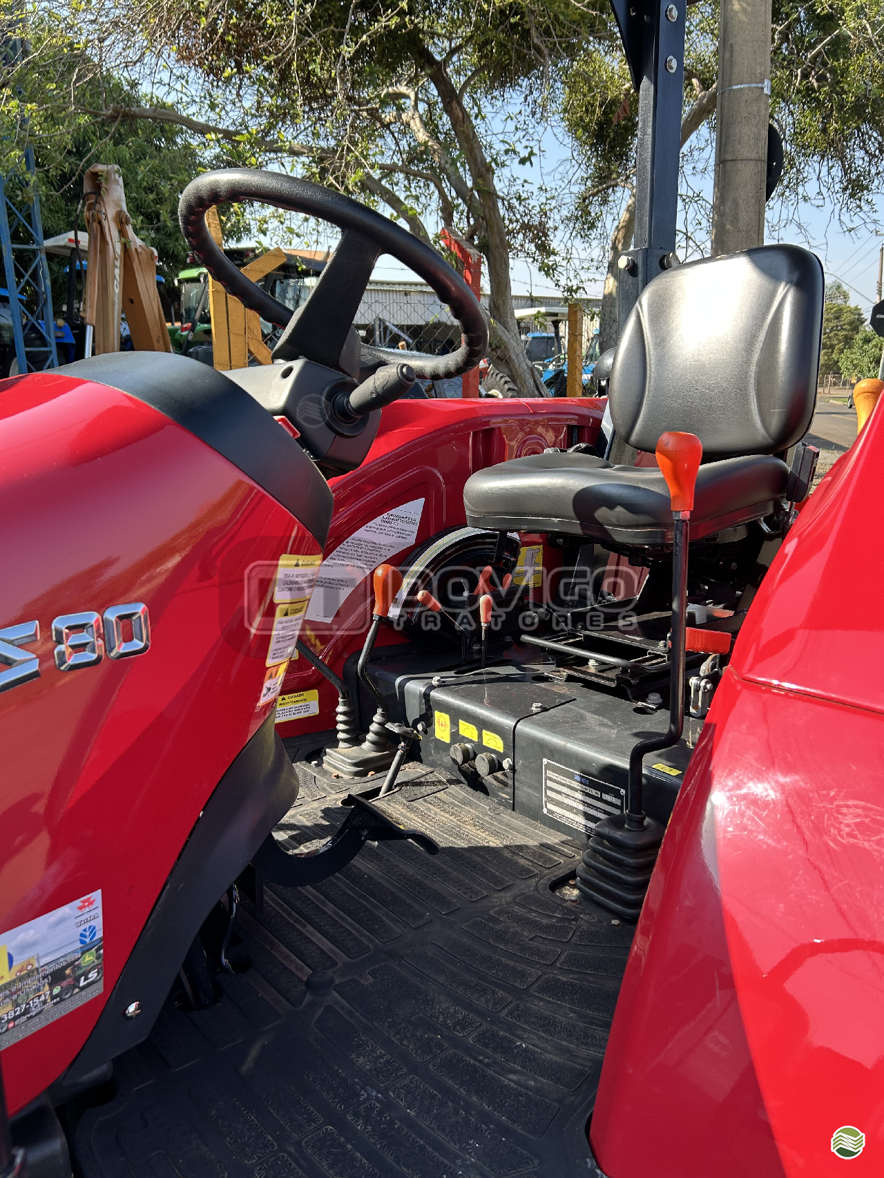 Yanmar Solis 80 4x4 Ano 2023/2024 apenas 585 horas com Reversor de Marchas - Imagem 24
