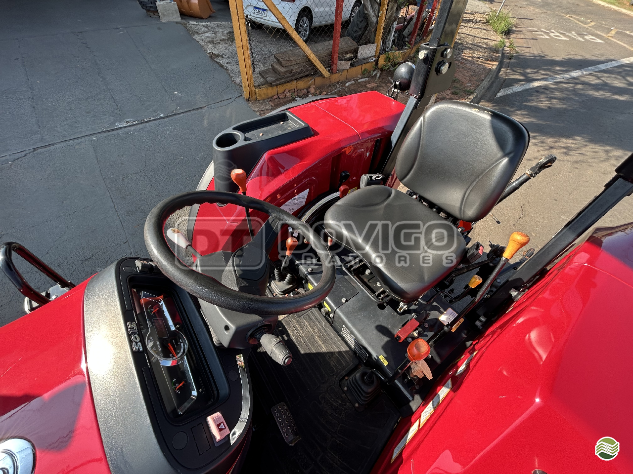 Yanmar Solis 80 4x4 Ano 2023/2024 apenas 585 horas com Reversor de Marchas - Imagem 25