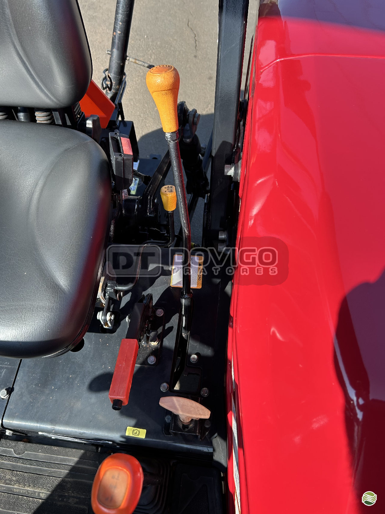 Yanmar Solis 80 4x4 Ano 2023/2024 apenas 585 horas com Reversor de Marchas - Imagem 26