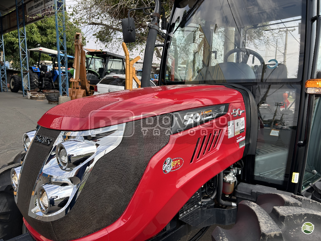 Yanmar Solis 90 Cabinado de Fábrica 4x4 Ano 2023 apenas 459 horas com Reversor de Marchas - Imagem 5