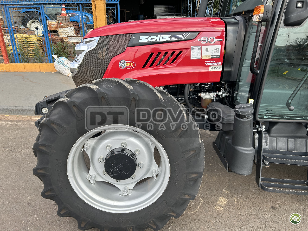 Yanmar Solis 90 Cabinado de Fábrica 4x4 Ano 2023 apenas 459 horas com Reversor de Marchas - Imagem 7