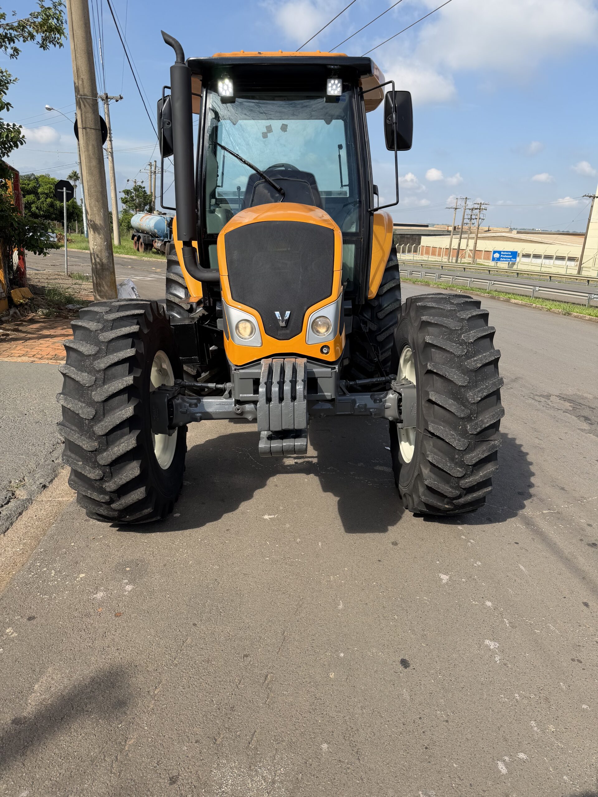 Valtra A950 4x4 Ano 2017 Cabinado de Fábrica - Imagem 8