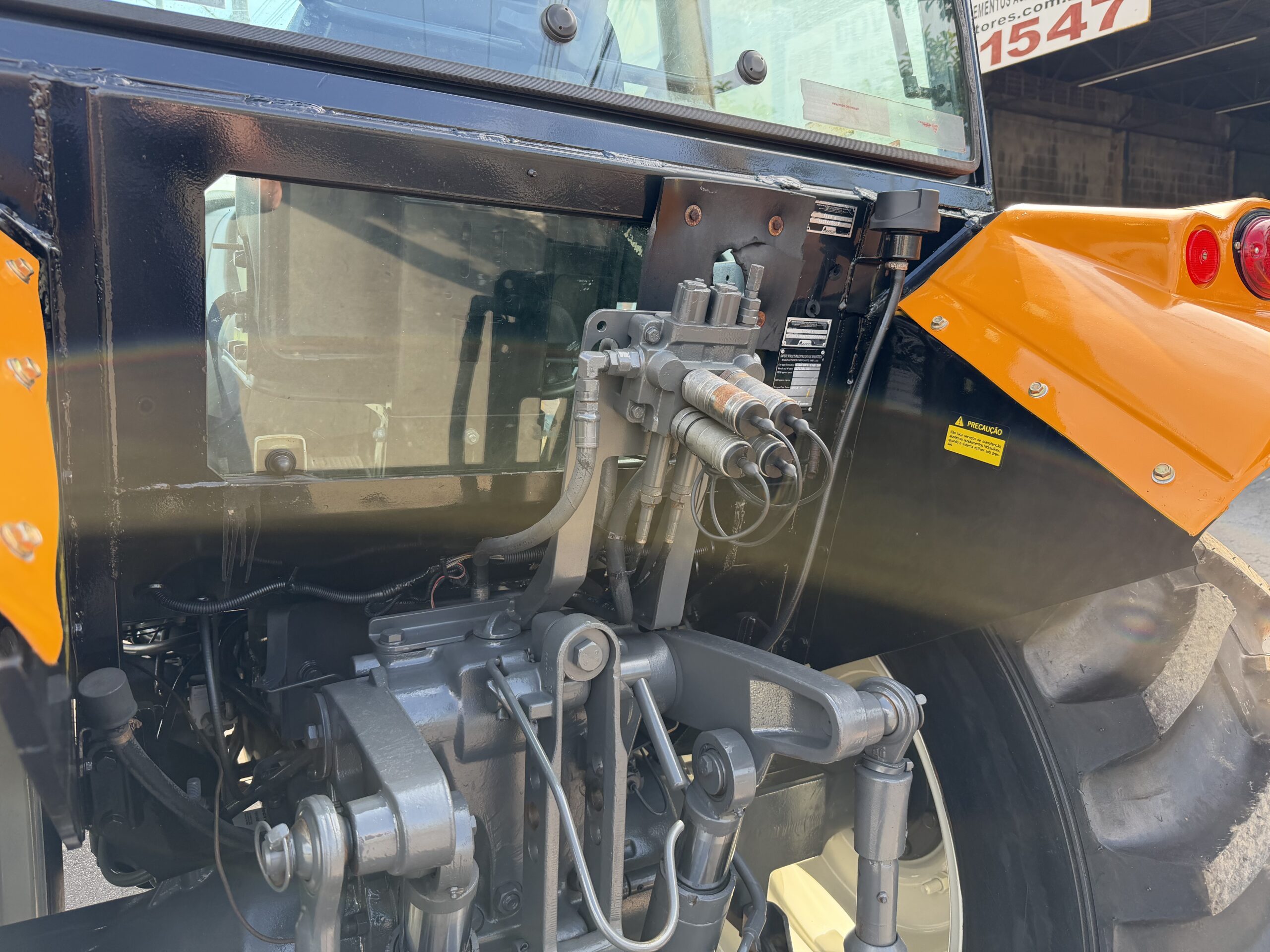 Valtra A950 4x4 Ano 2017 Cabinado de Fábrica - Imagem 19