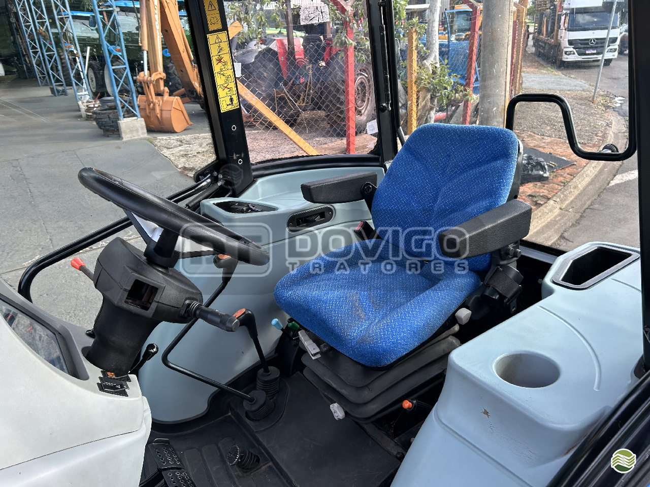 New Holland TL75E 4x4 Ano 2019 Cabinado de Fábrica Cod (01) - Imagem 24