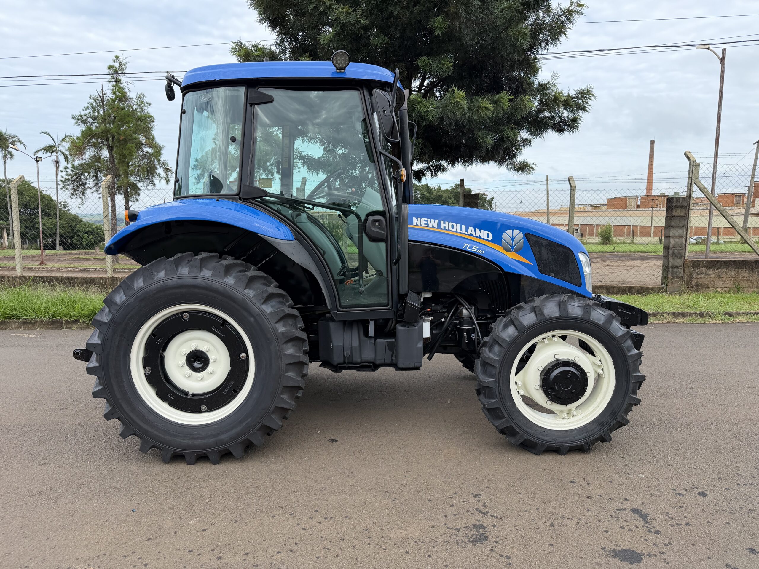 New holland TL5.80 4x4 Ano 2021 Citrus/Cafeeiro - Imagem 6