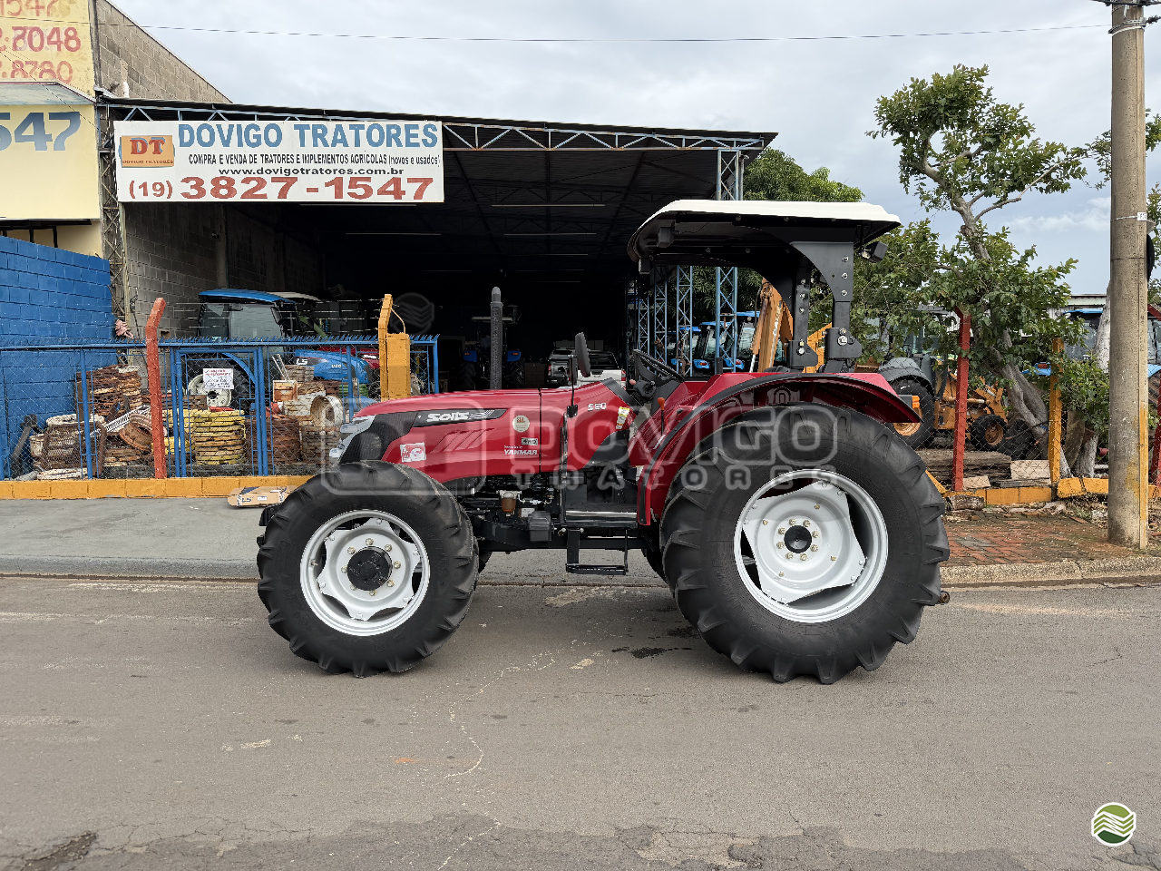 Yanmar Solis 80 4x4 Ano 2021 com apenas 694 horas e reversor de marchas