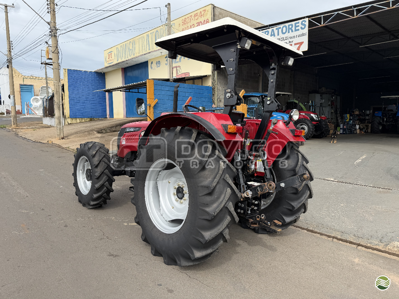 Yanmar Solis 80 4x4 Ano 2021 com apenas 694 horas e reversor de marchas - Imagem 16