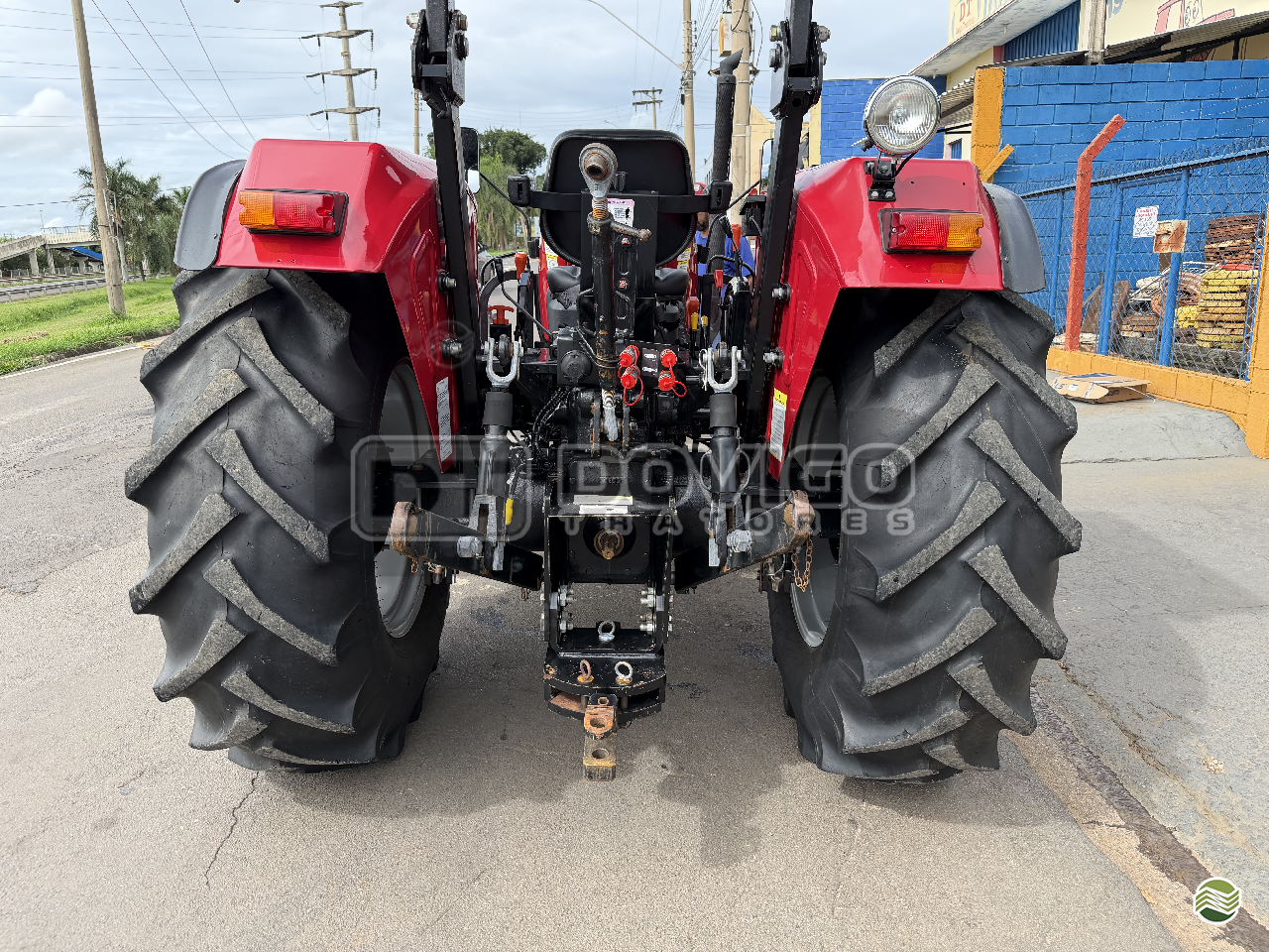 Yanmar Solis 80 4x4 Ano 2021 com apenas 694 horas e reversor de marchas - Imagem 18
