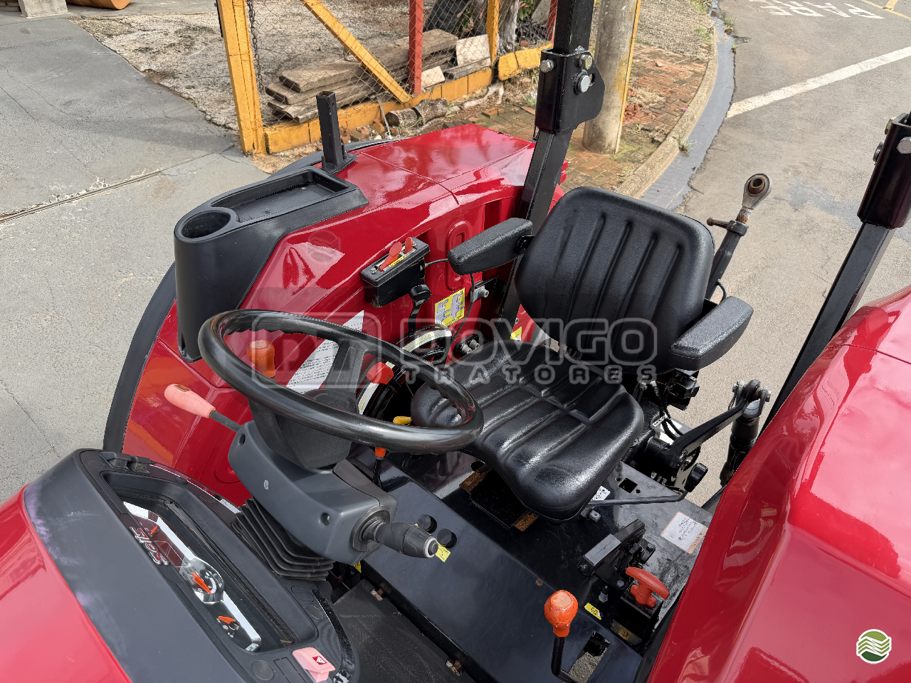 Yanmar Solis 80 4x4 Ano 2021 com apenas 694 horas e reversor de marchas - Imagem 23