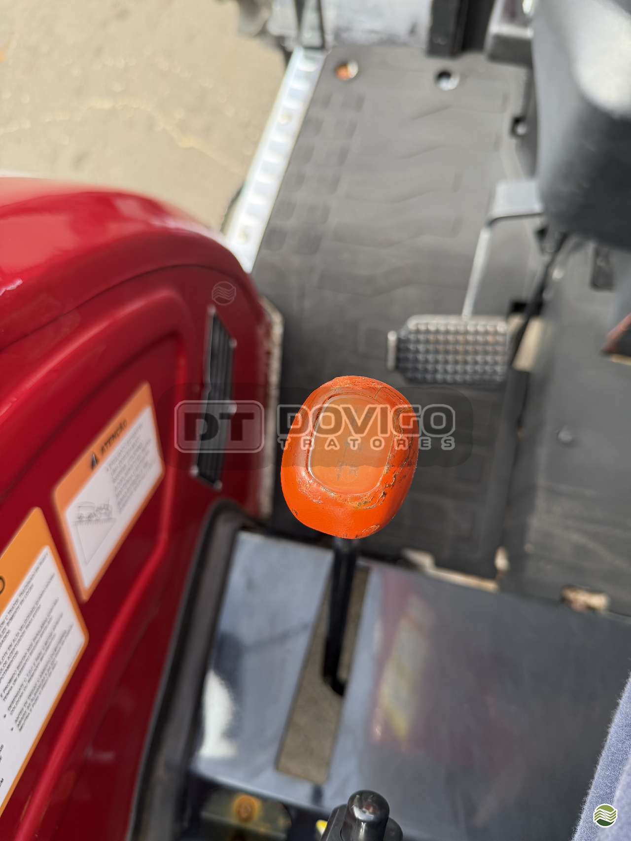 Yanmar Solis 80 4x4 Ano 2021 com apenas 694 horas e reversor de marchas - Imagem 25