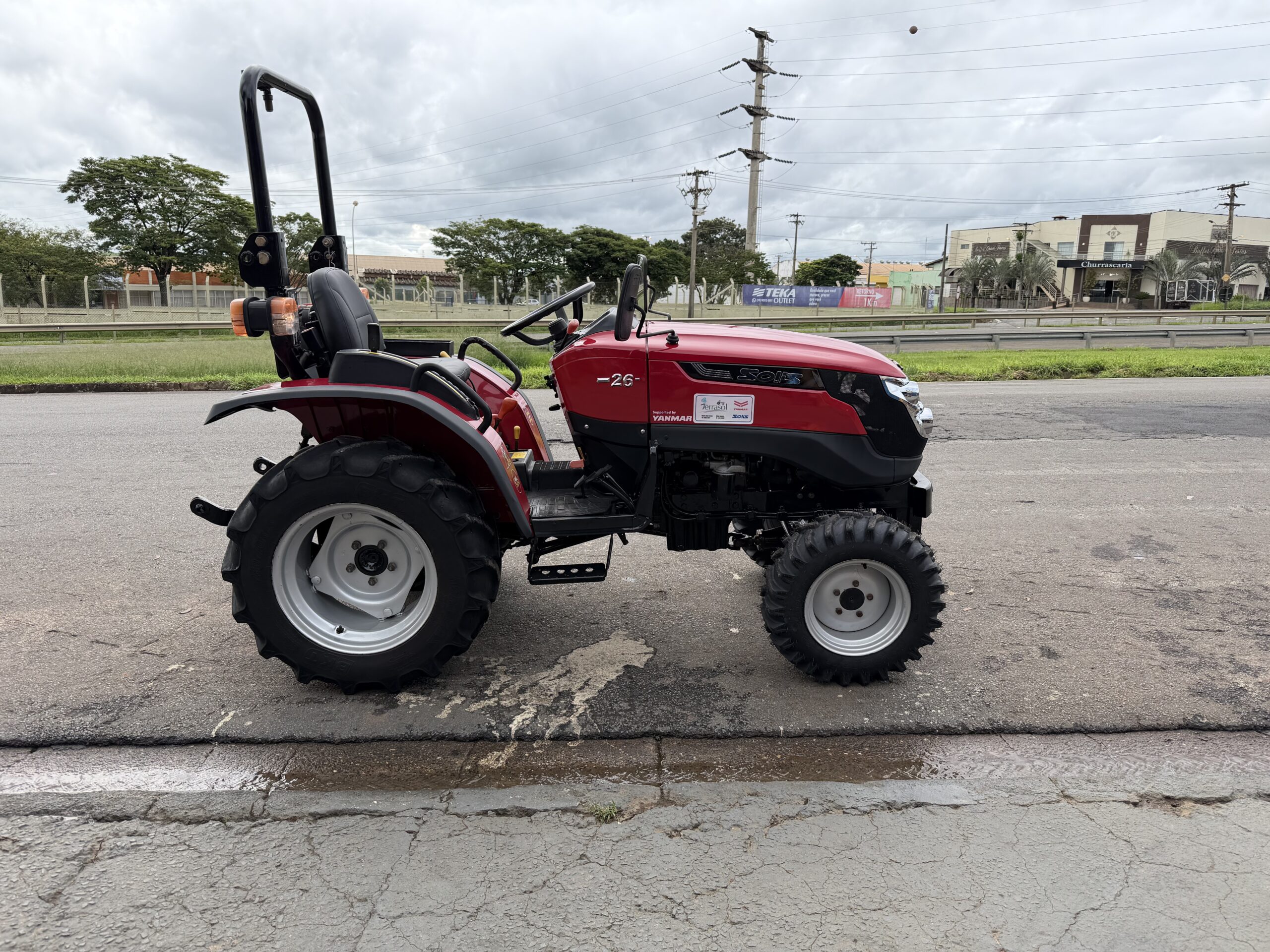 Yanmar Solis 26 4x4 Ano 2021/2022 com apenas 1403 horas - Imagem 8