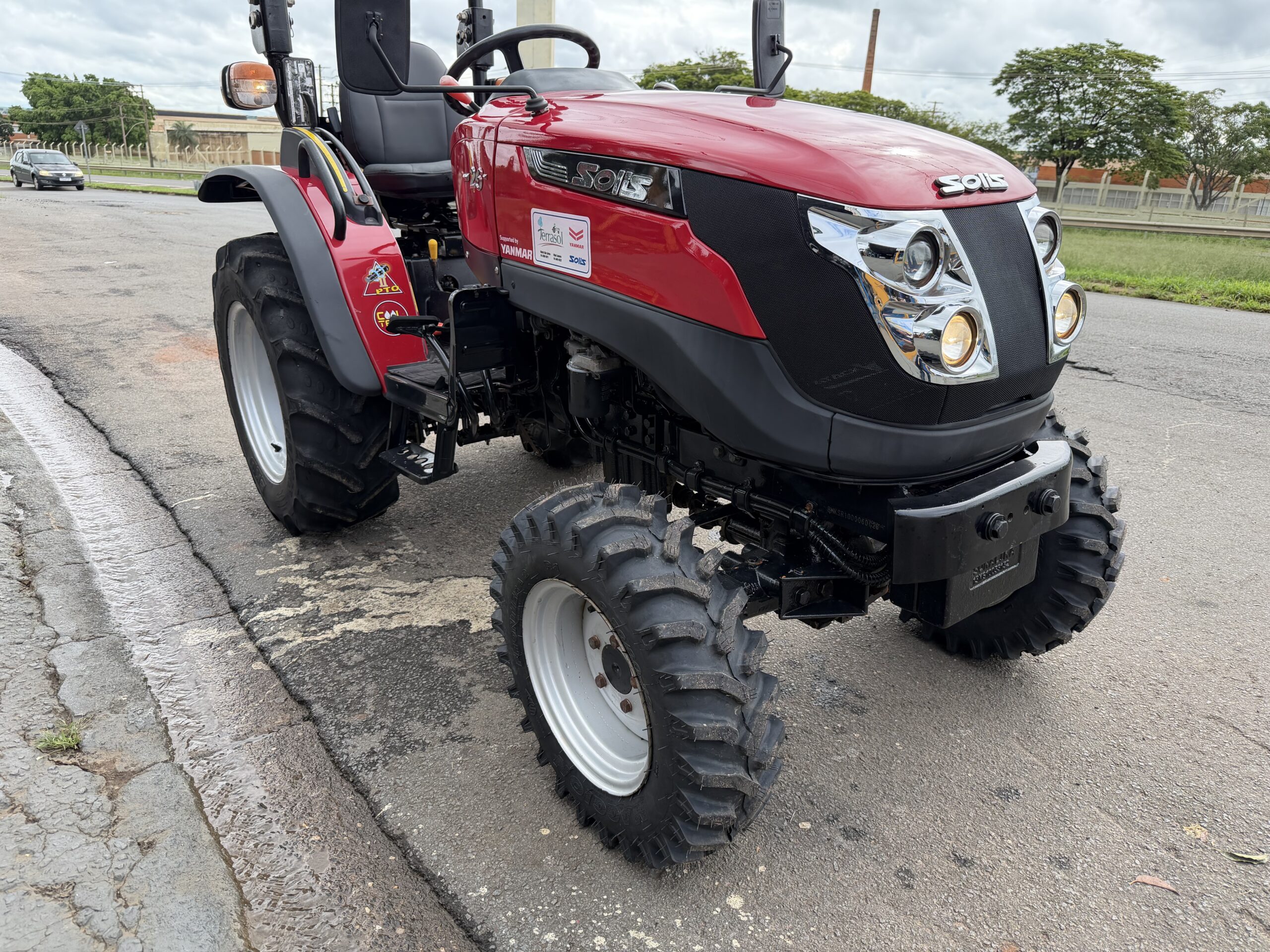 Yanmar Solis 26 4x4 Ano 2021/2022 com apenas 1403 horas - Imagem 10