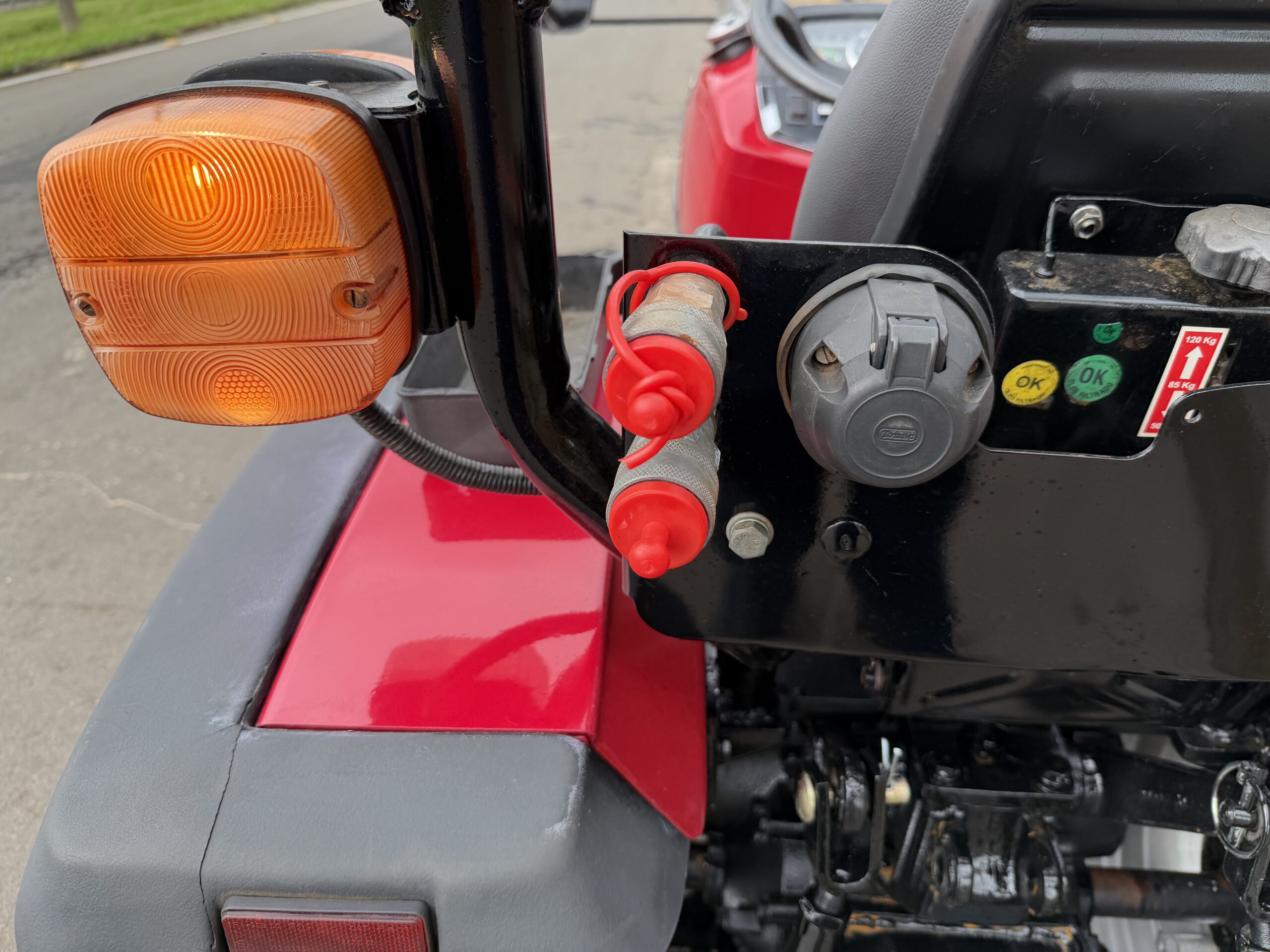 Yanmar Solis 26 4x4 Ano 2021/2022 com apenas 1403 horas - Imagem 18