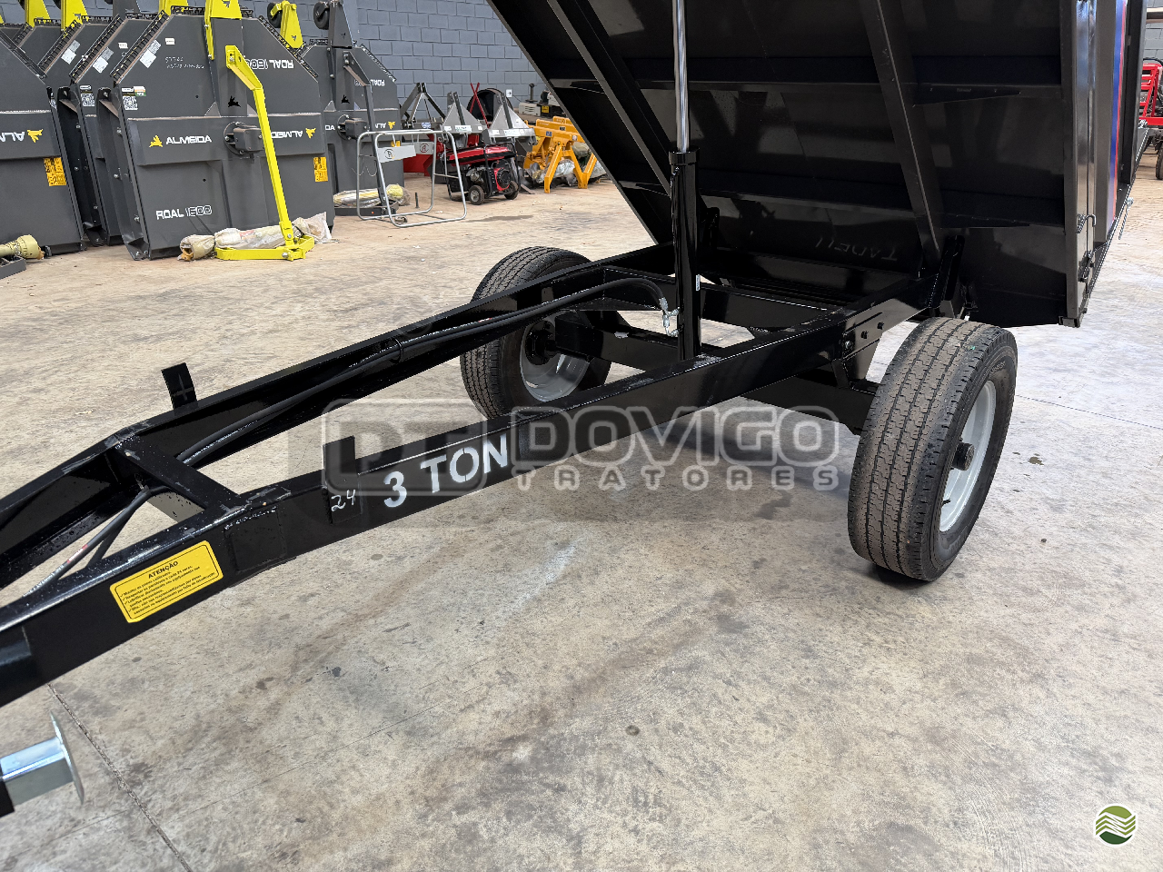 Carreta agrícola metálica basculante hidráulica nova para Trator , Marca: Tadeu Modelo: TMH 3000 basculante hidráulica por pistão - Imagem 21