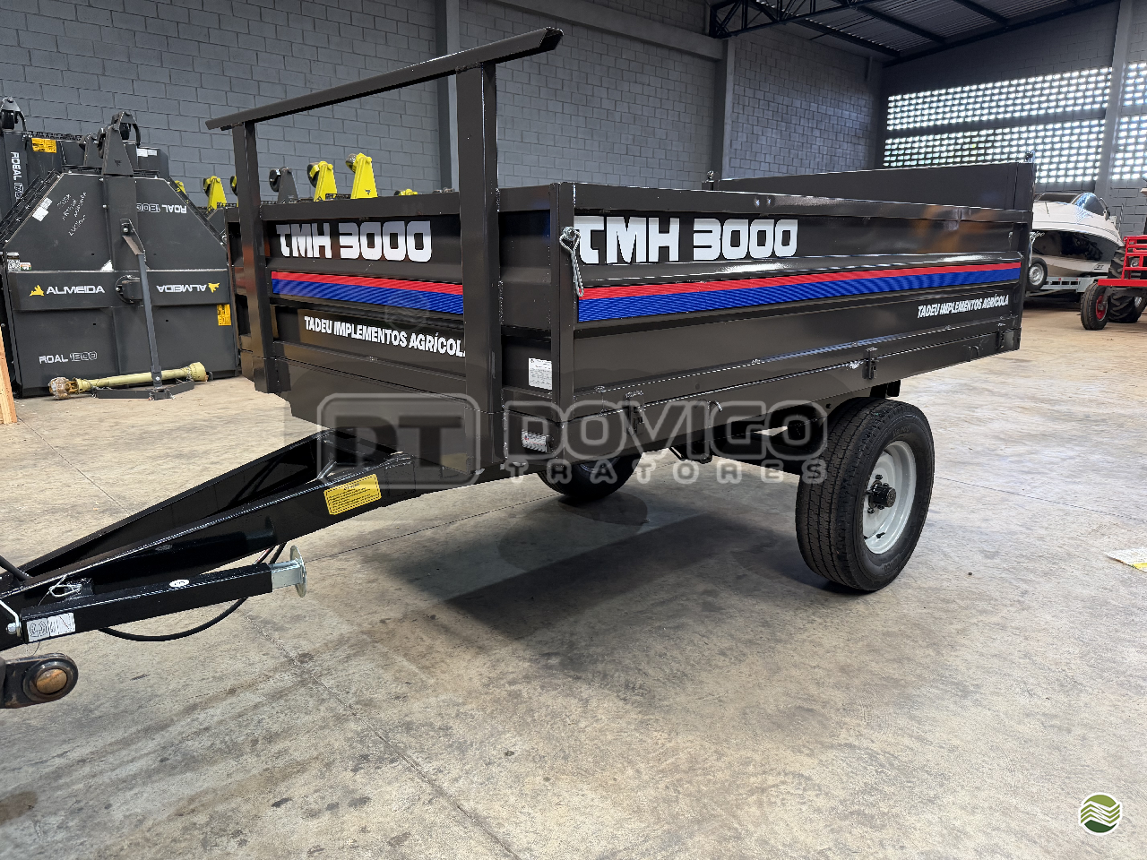 Carreta agrícola metálica basculante hidráulica nova para Trator , Marca: Tadeu Modelo: TMH 3000 basculante hidráulica por pistão - Imagem 3