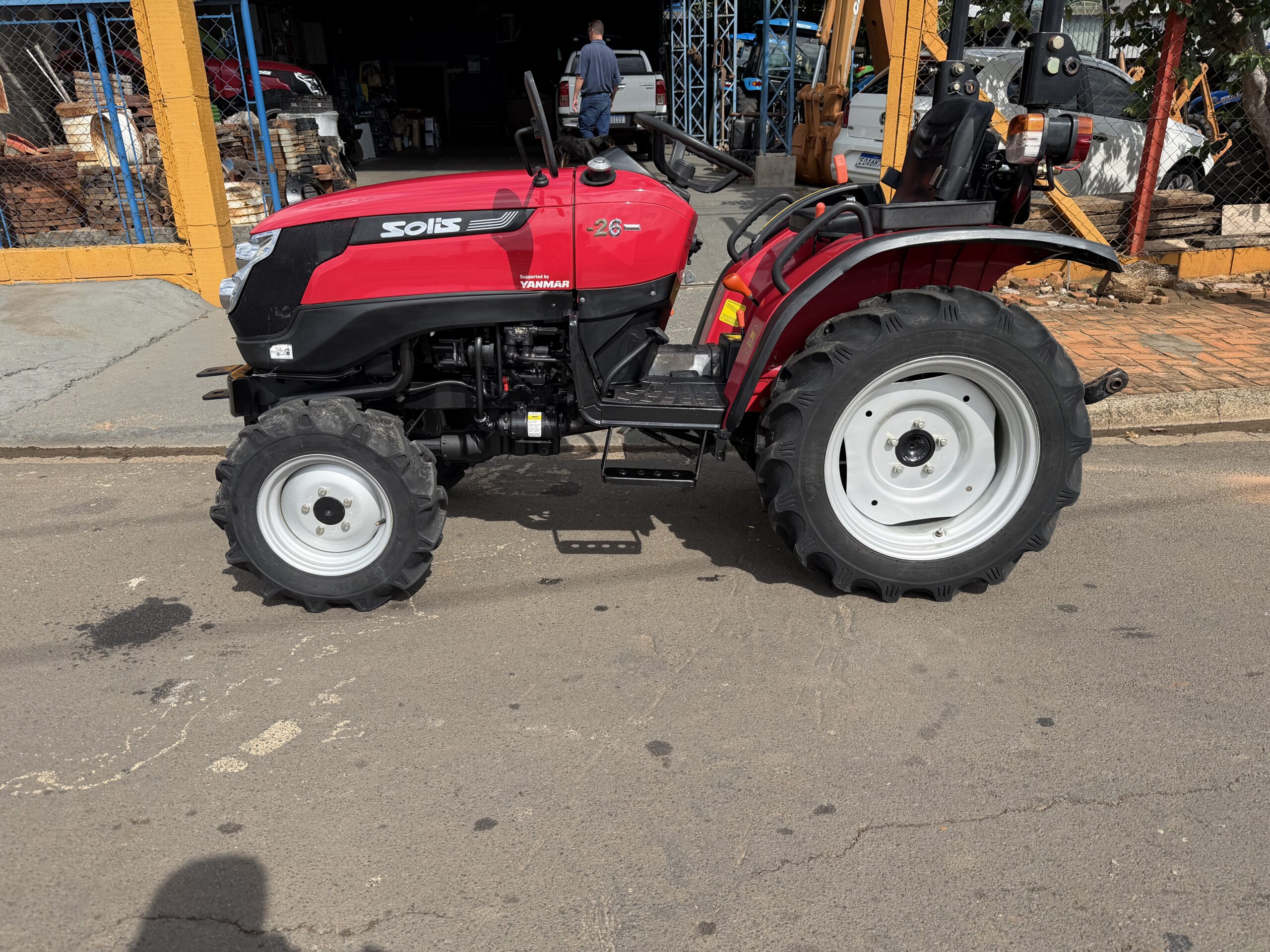 Yanmar Solis 26 4x4 Ano 2019 com apenas 1083 horas - Imagem 2
