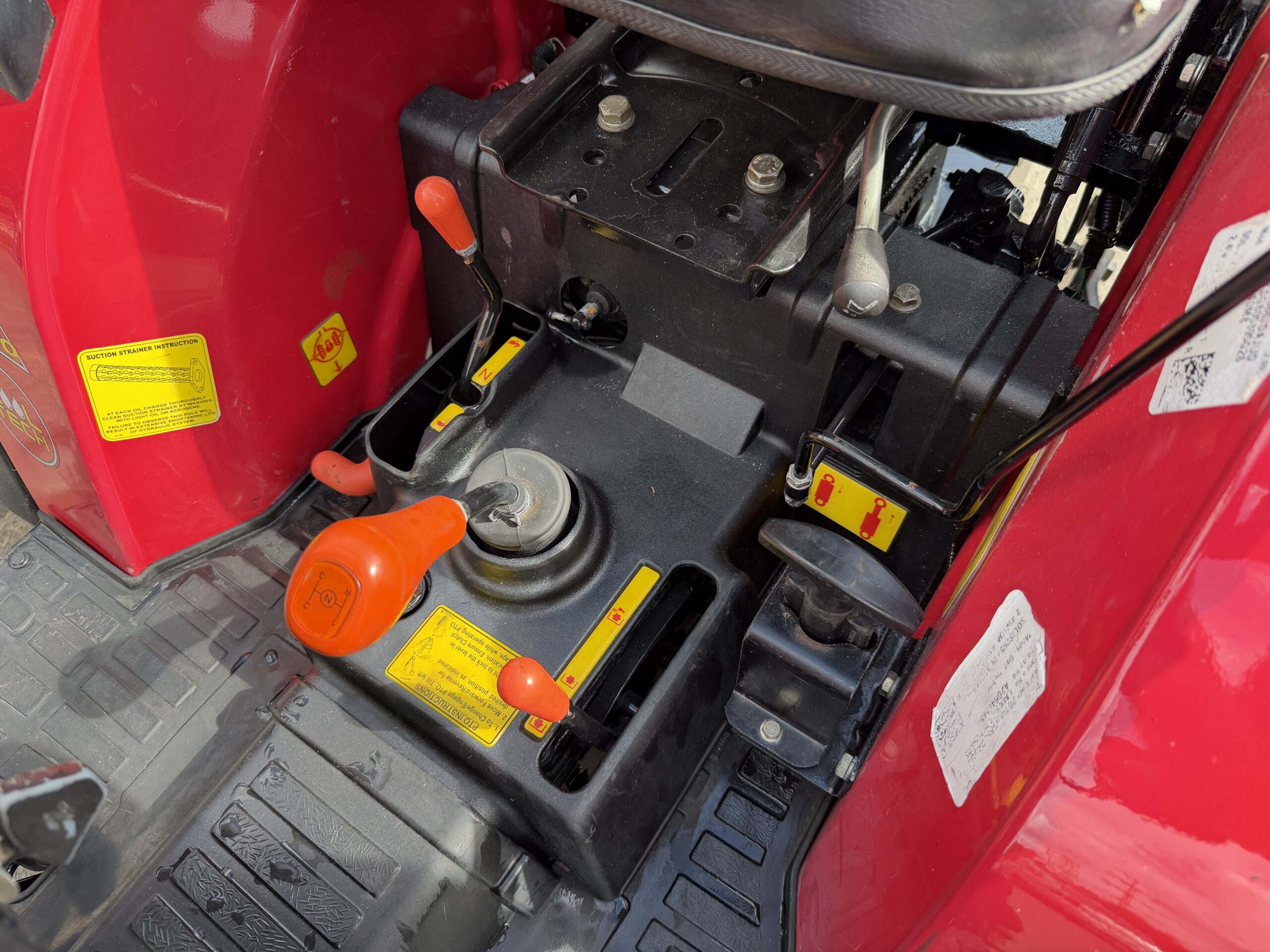 Yanmar Solis 26 4x4 Ano 2019 com apenas 1083 horas - Imagem 26