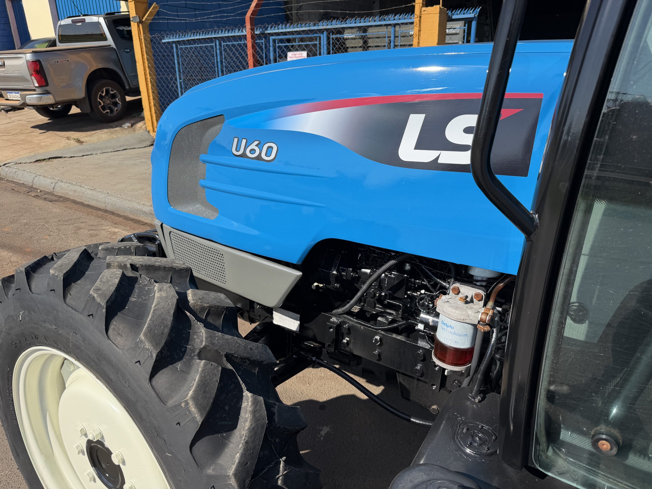 LS Tractor U60 Cabinado 4x4 Ano 2017 com Redutor de velocidade e Reversor Cod: 09 - Imagem 8