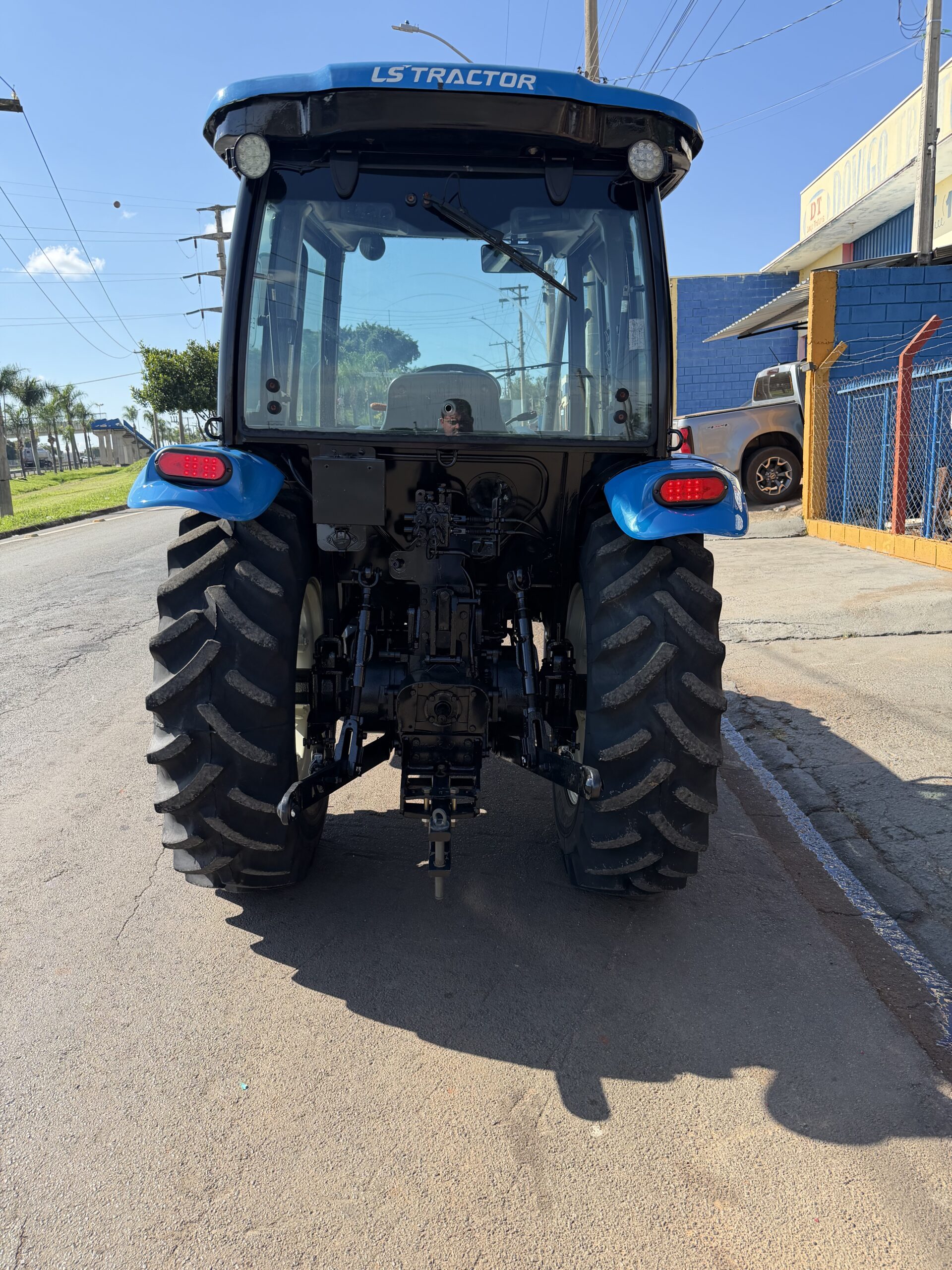 LS Tractor U60 Cabinado 4x4 Ano 2017 com Redutor de velocidade e Reversor Cod: 09 - Imagem 14