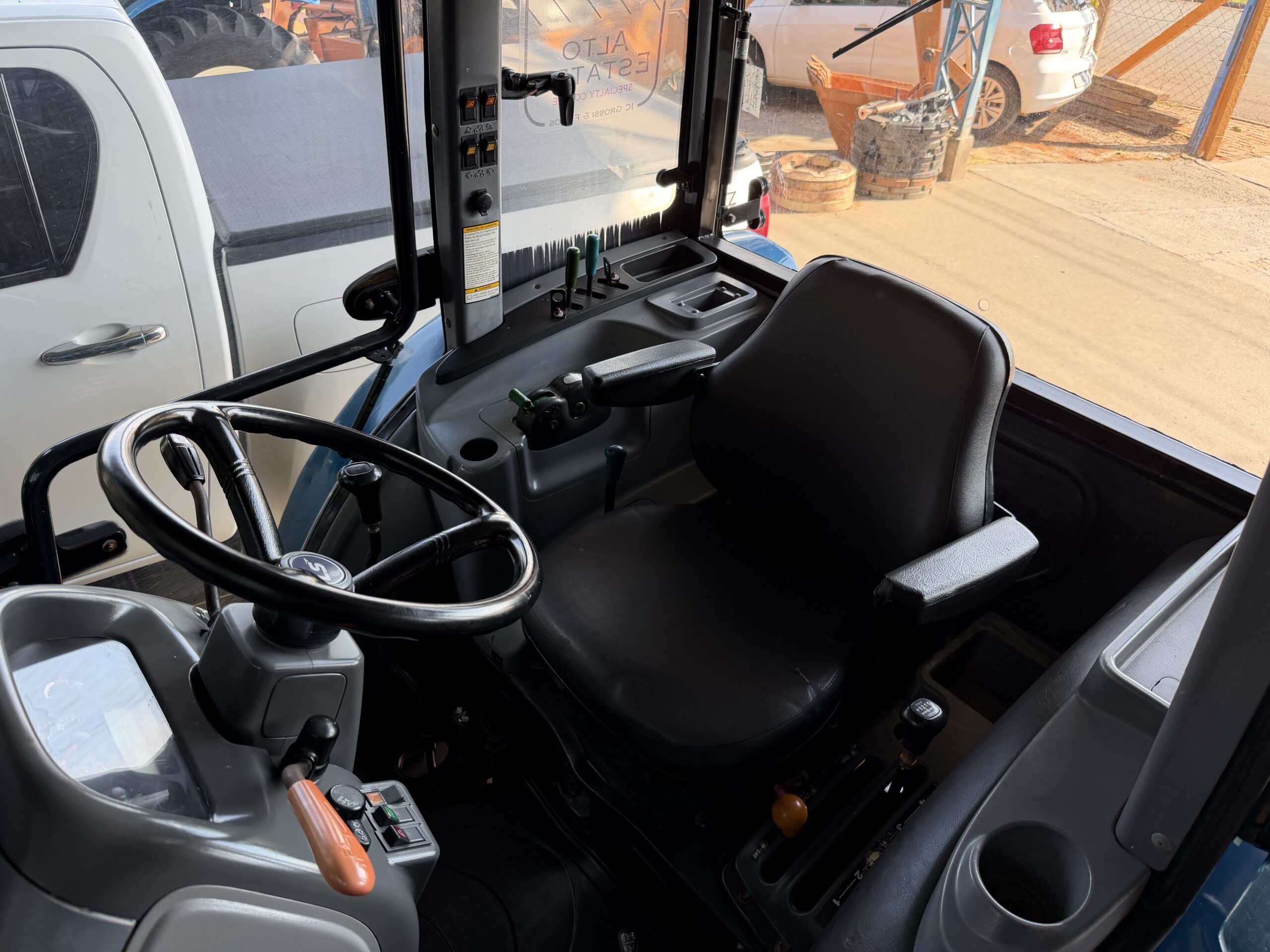 LS Tractor U60 Cabinado 4x4 Ano 2017 com Redutor de velocidade e Reversor Cod: 09 - Imagem 21