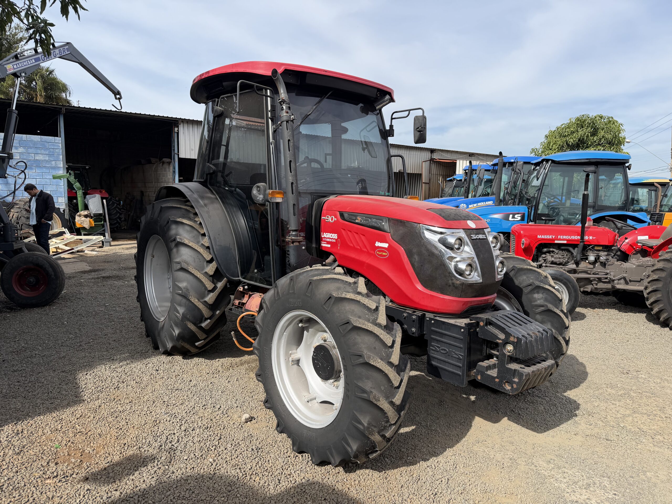 Yanmar Solis 90 Cabinado de Fábrica 4x4 Ano 2021/2022 com apenas 1083 horas com Reversor de Marchas - Imagem 5