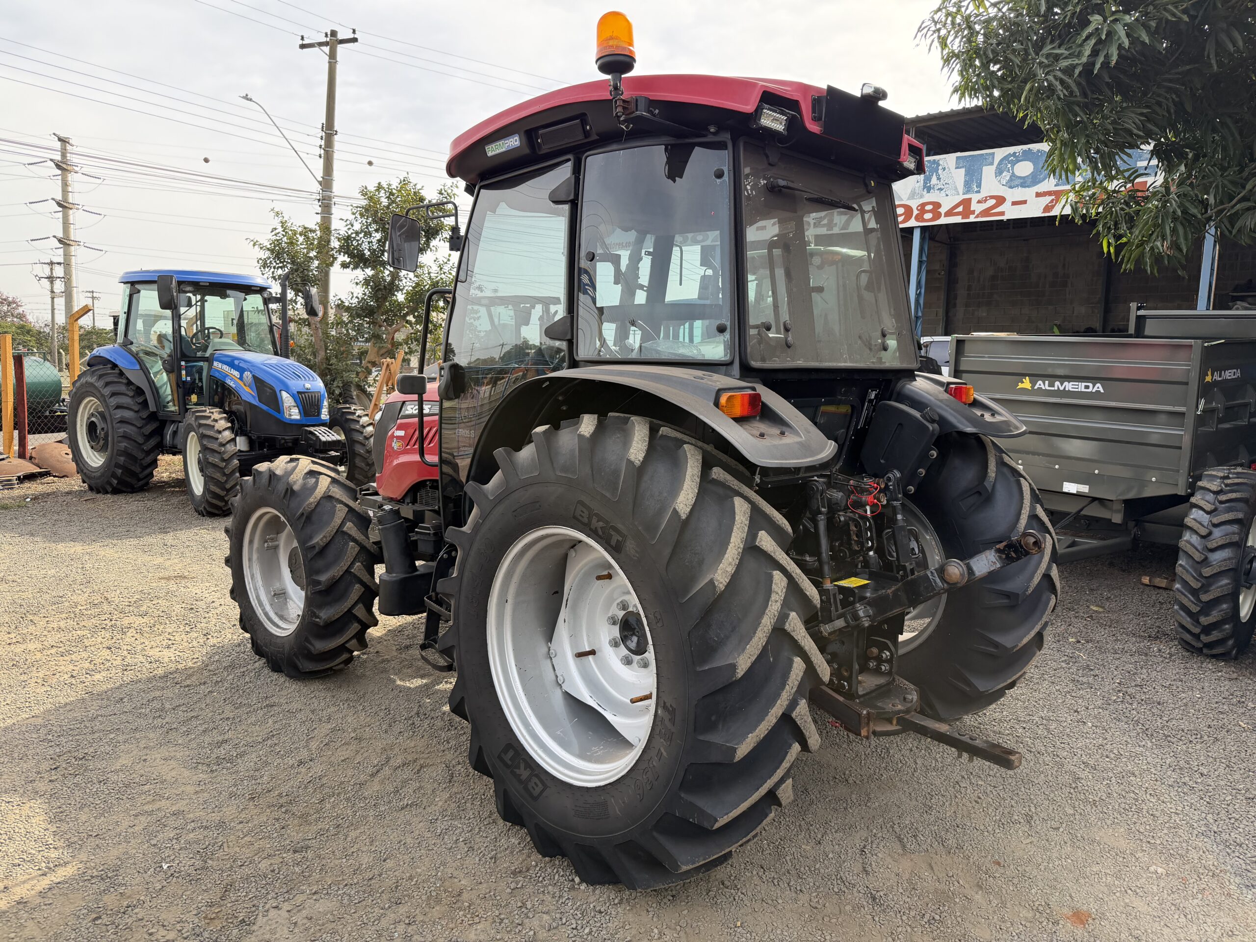 Yanmar Solis 90 Cabinado de Fábrica 4x4 Ano 2021/2022 com apenas 1083 horas com Reversor de Marchas - Imagem 10