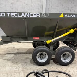Distribuidor de Calcário, adubo, Fertilizantes e composto orgânico-Marca :Almeida/Pro Teclancer 8.0 para 8.000KG equipamento ( novo)